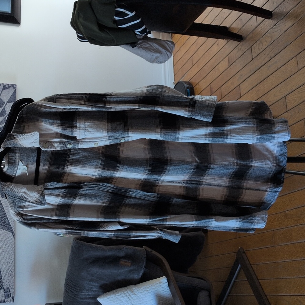 H&M Women's Black and White Plaid Shirt Jacket